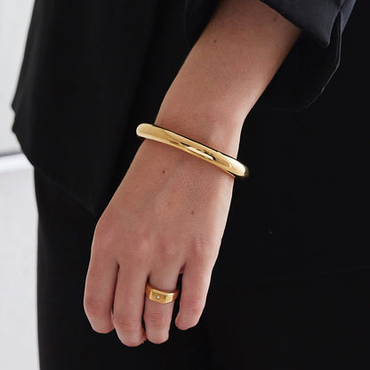 Lara Chunky Cuff (Gold & Silver)